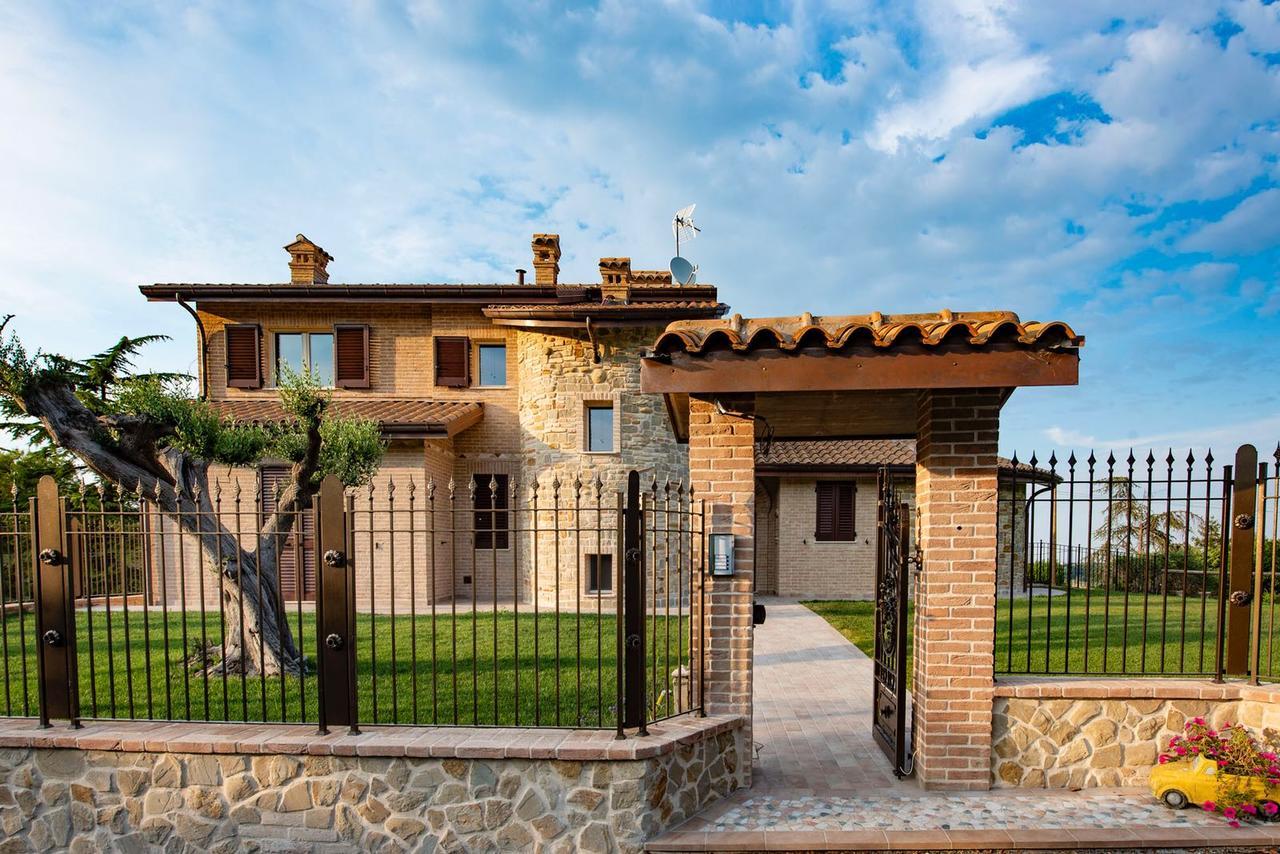 B&B Madonna Carradori Country Offagna Kültér fotó