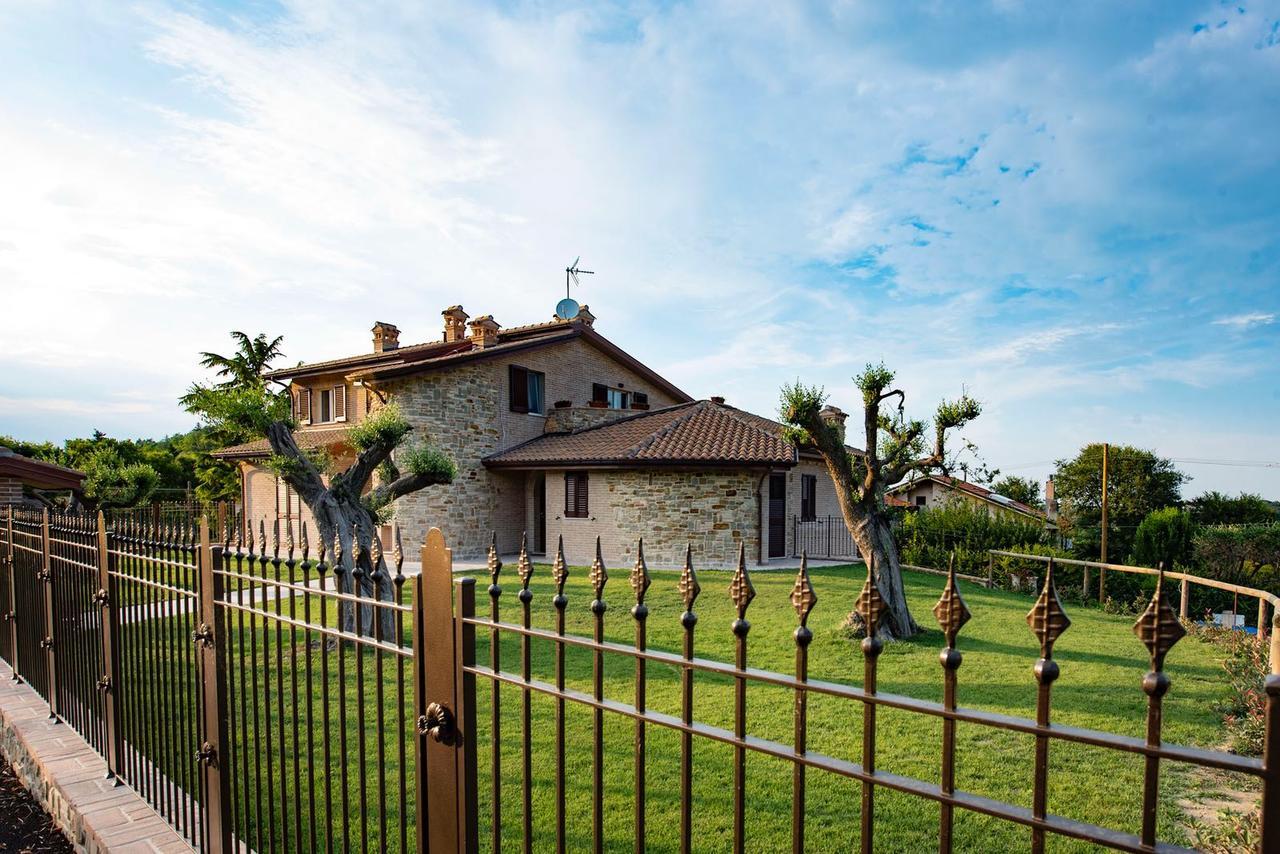 B&B Madonna Carradori Country Offagna Kültér fotó